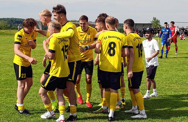Bild 39: Der SV Denkingen ist Meister und steigt in die Landesliga auf. Wir waren mit der Kamera dabei!