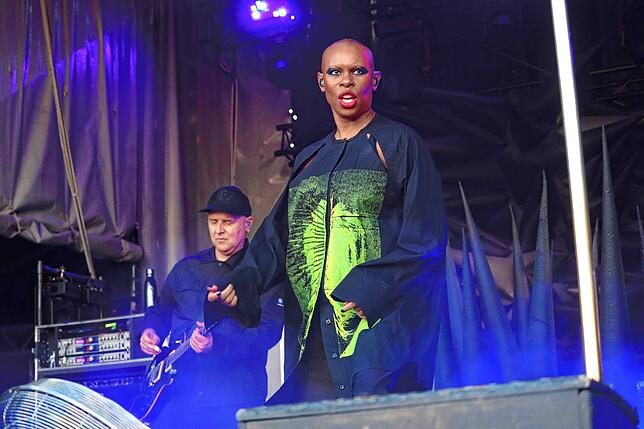 Bild 22: Skunk Anansie rockt Markdorf: 2500 Fans feiern furiosen Open-Air-Auftakt – die besten Bilder!