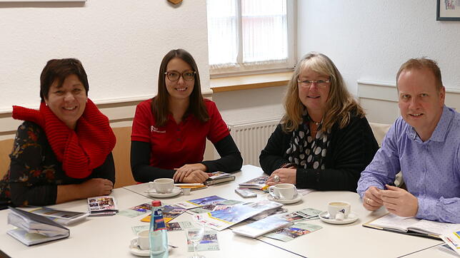 Ziehen an einem Strang (von links): Annette Loll (Kulturring Wutöschingen), Jessica Stolz (Schluchsee), Gudrun Deinzer (Bonndorf) und ...