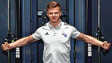Fitness ist sein Ding: Während Alexander Rebis (26) in Basel sein Studium der Sportwissenschaften erfolgreich mit dem Bachelor abschloss ...
