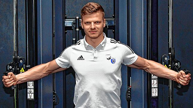 Fitness ist sein Ding: Während Alexander Rebis (26) in Basel sein Studium der Sportwissenschaften erfolgreich mit dem Bachelor abschloss ...