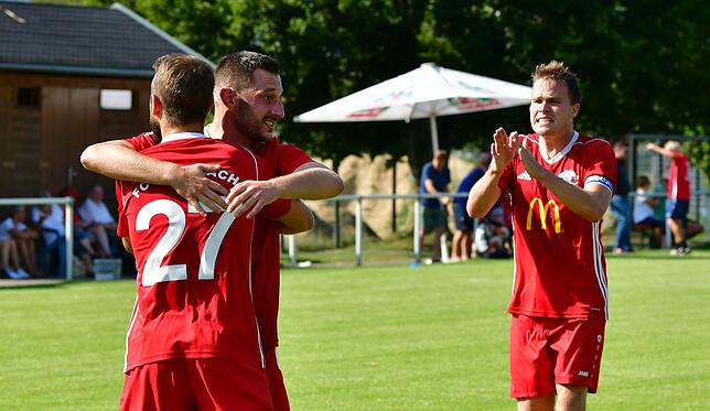 Bild 4: FC Schlüchttal siegt mit 4:2 beim FC Wallbach &ndash; und wir haben Bilder!