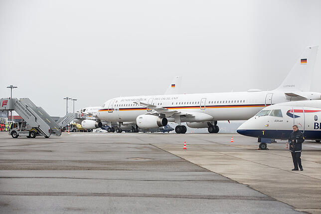 Bild 5: Warum Bundeskanzlerin Angela Merkel auf dem Weg nach Davos einen Zwischenstopp in Friedrichshafen einlegte