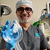 Marek Zelenka ist Facharzt für Anästhesie. In seinen Praxen in Freiburg und VS-Villingen wird kein Lachgas zur Betäubung der Patienten ...