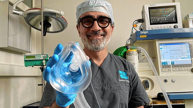 Marek Zelenka ist Facharzt für Anästhesie. In seinen Praxen in Freiburg und VS-Villingen wird kein Lachgas zur Betäubung der Patienten ...