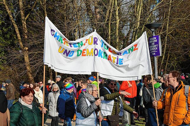 Bild 37: Demo vom Herosé-Park bis zum Stadtgarten: Konstanz geht auf die Straße – wir haben die Bilder!