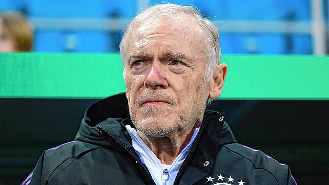 Trainer Hermann Gerland