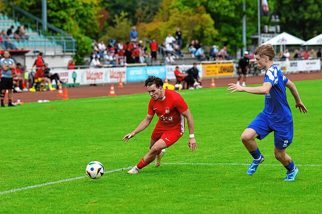 Bild 12: FC Tiengen 08 unterliegt dem SV Weil mit 1:2 – und wir haben Fotos!