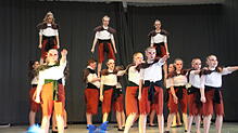 Die Hoppla-Hopp-Tanzgruppe aus Sauldorf zeigte beim Kinderball in der Hohenfelshalle in Liggersdorf ihr ganzes Können. Die 19 ...
