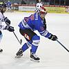Simon Danner (rechts) trägt von nun an nicht mehr das Trikot der Wild Wings. Künftig spielt er für seinen Heimatverein EHC Freiburg in ...