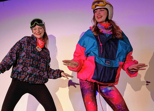 Das erste Kneipenfasnetdamenballett mit Selina Schaumann (links) und Vreni Dinser ist bei der Kneipenfasnet ebenfalls dabei.