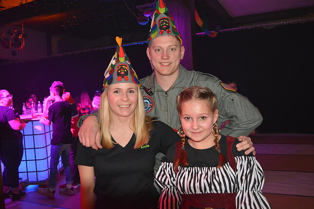 Bild 12: Bilder vom Jugendball des Jungnarrenrat der Historischen Narrenzunft Markdorf