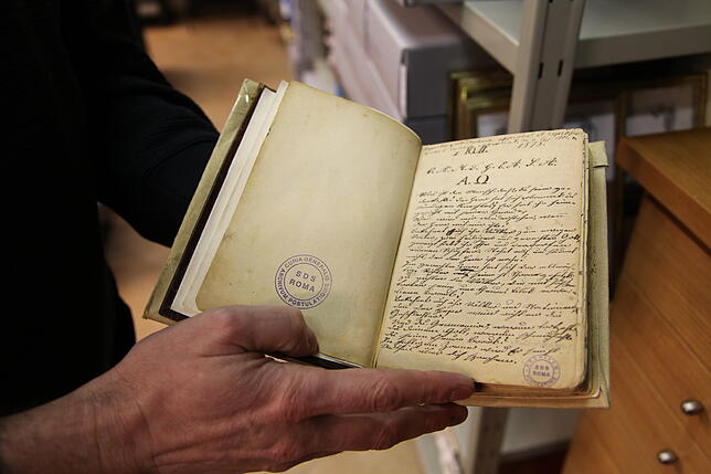 Pater Jordan schrieb sein Geistliches Tagebuch in zwölf Sprachen. Die Originalbücher werden heute in der Ordenszentrale in Rom im Archiv ...