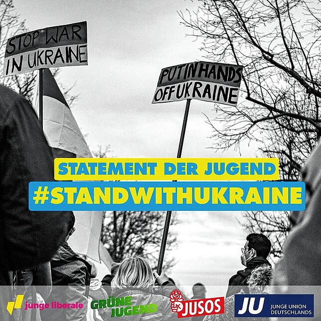 Gegen den Angriff auf die Ukraine wenden sich vier politische Jugendorganisationen.