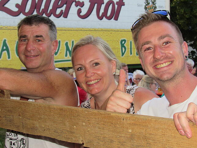 Bild 26: Bilder: Heißes Sommerfest in Engelswies mit Blaskapelle Peng