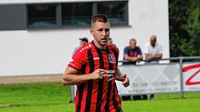 Mit seinem zwölften Saisontor brachte Felix Fehrenbach den FC Königsfeld in Neustadt in Führung.