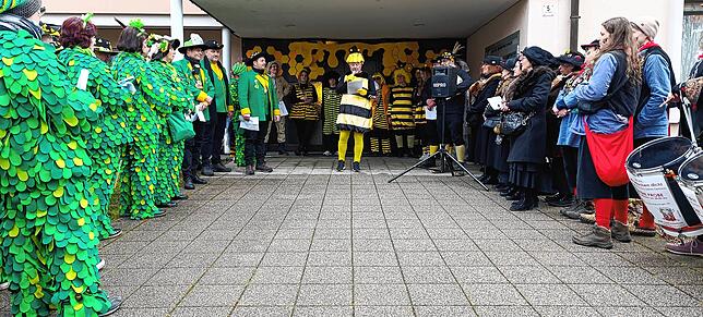 Bild 42: Ausnahmezustand in Wutöschingen: Der Rathaus-Sturm am schmutzigen Dunschtig in Bildern