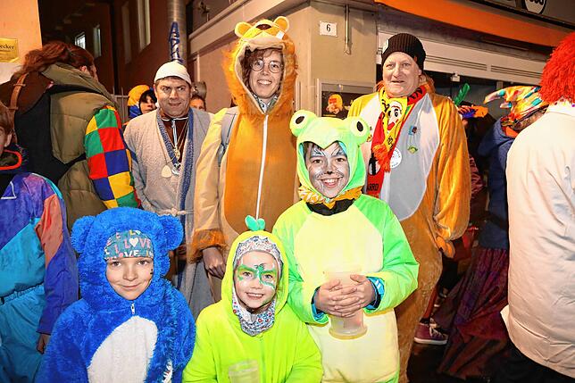 Bild 28: Endlich! Butzenlauf stimmt Konstanzer auf die Straßenfasnacht ein