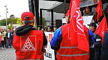 In Friedrichshafen wurde bereits im September protestiert. Hier ging es um den bei ZF geplanten Stellenabbau. (Archivbild)
