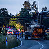 In der Nähe einer der Absturzstellen steht ein Sikorsky CH-53 Transporthubschrauber vom General Flugsicherheit vom Luftfahrtamt der ...
