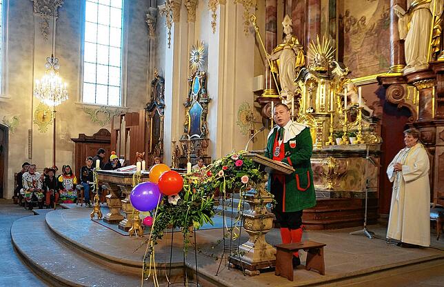 Zunftmeister Tobias Fritz beim Narrengottesdienst am Sonntagmorgen.