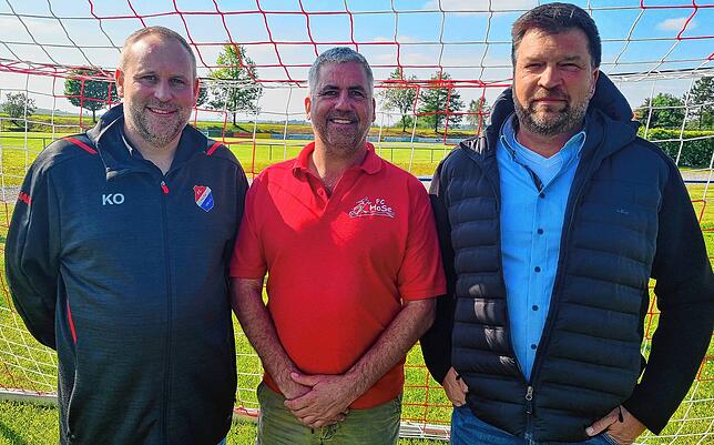 Vorfreude beim Ausrichter (von links): Kevin Oppermann, (stv. Vorsitzender FC Ho./Se.), Ralf Müller (Vorsitzender SV Liggersdorf), ...