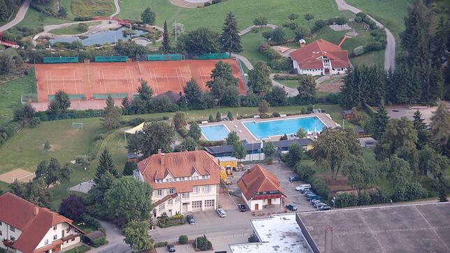 Über die Weiterentwicklung des Schwimmbads in Bonndorf (hier eine Aufnahme aus dem Jahr 2013) soll mittelfristig im Gemeinderat ...