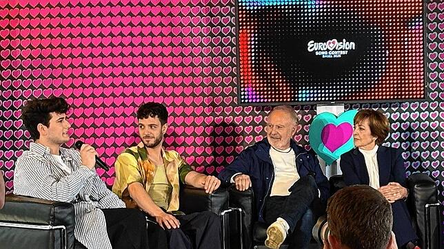 Vier Schweizer ESC-Stars kehren beim Finale am 17. Mai auf die Bühne zurück: Gjons Tears, Luca Hänni, Peter Reber und Paola Felix.