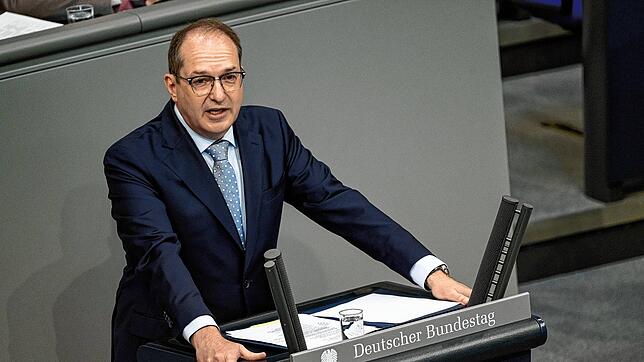 Bild : Bundestag setzt Familiennachzug bei Geflüchteten aus