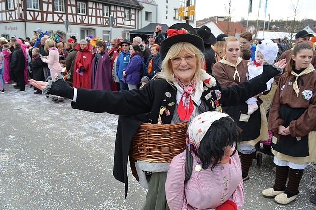 Bild 27: Eigeltinger Narrentage: Der Sonntagsumzug in Bildern (4)