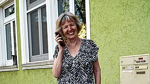 Schnell wie die Feuerwehr und ausdauernd wie ein Bergwanderer Edith Zepf (69) macht sich für das soziale Netzwerk Sonne in ...