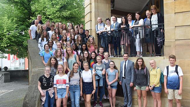 Bild : Schüler aus Cincinnati im Donaueschinger Rathaus zu Gast