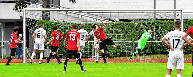 Bild 12: FC Hochrhein gewinnt 1:0 bei der SG FC Wehr/Brennet &ndash; und wir haben die Bilder!