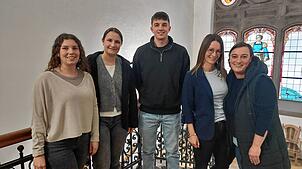 Nicole Kleiner, Lena Walde, Jonas Steeb, Sandra Stump und Iris Geray (von links) informierten das Gremium über ihre Arbeit.