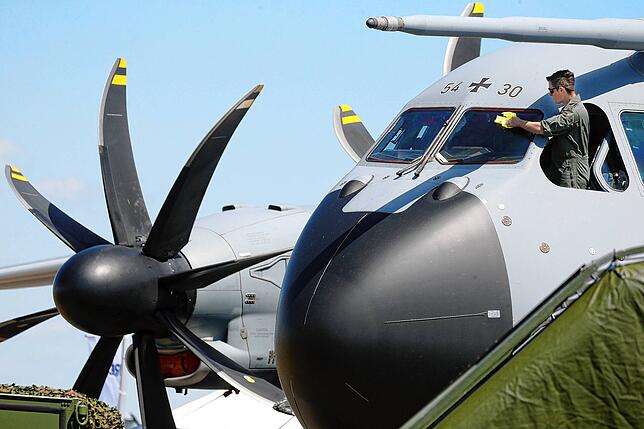 Airbus A400M: Von der Transportmaschine beschaffte die Bundeswehr weitaus weniger Exemplare als zunächst geplant. Man brauche ...