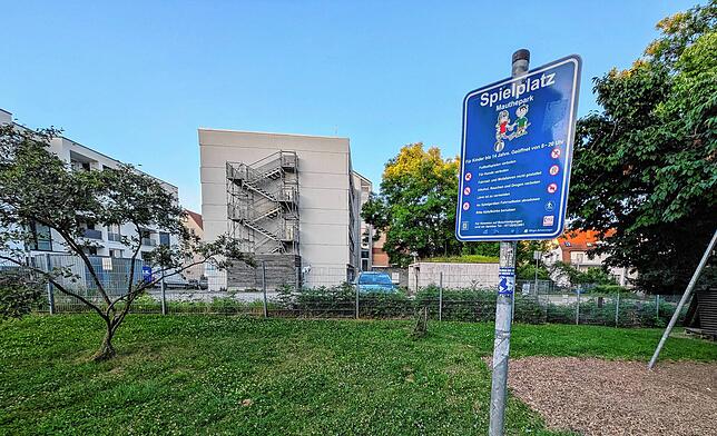 Teile dieses Spielplatzes im Mauthepark müssen dem neuen Kita-Projekt weichen.