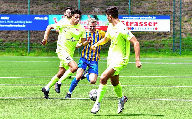 Bild 5: FC Solothurn zieht gegen den FC Singen 04 beim Grieshaber-Cup des SV 08 Laufenburg ins Finale ein &ndash; und wir haben Bilder