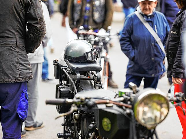 Bild 47: Oldtimerparade in Friedrichshafen lockt zahlreiche Zuschauer – exklusive Bilder!