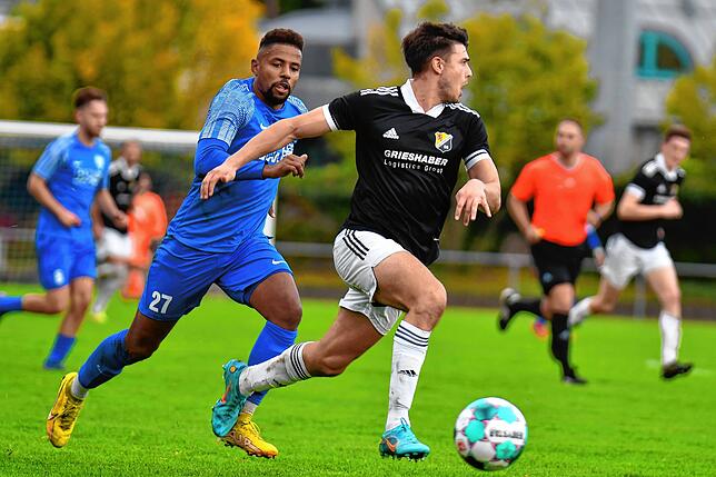 Bild 18: SV 08 Laufenburg fehlen beim 2:2 im Derby beim SV Weil vier Minuten zum Sieg &ndash; wir haben Bilder!