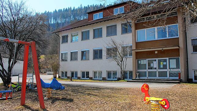 Vor allem für Kinder der ukrainischen Flüchtlinge soll schnellstmöglich ein Betreuungsangebot geschaffen werden. In Immendingen &ndash; ...
