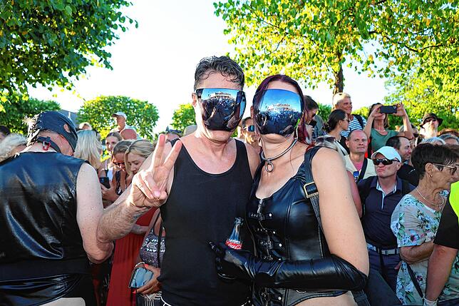 Bild 8: Lack, Leder, Latex! Dieses Spektakel bieten die BDSM-Fans im Konstanzer Hafen