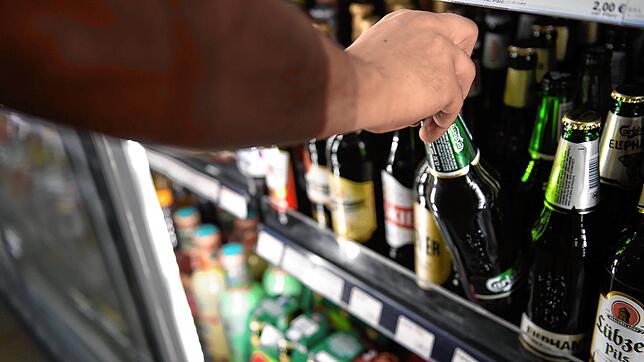 Bild : Neun Irrtümer über Alkohol: Welchen Mythen man besser nicht glauben sollte