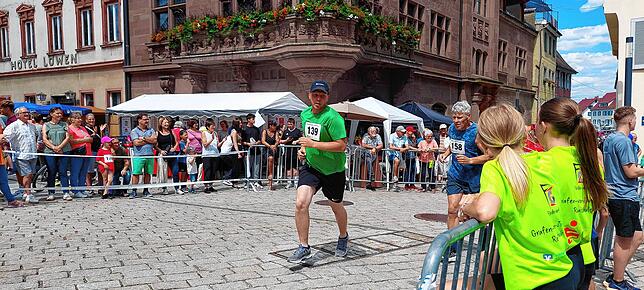 Bild 17: Impressionen vom Stadtfest in Meßkirch am Samstag, 12. Juli 2025, mit Stadtlauf des TV