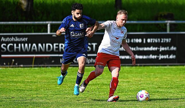 Bild 9: SV Blau-Weiß Murg gewinnt mit 2:1 gegen den SV Jestetten – und wir haben Fotos!