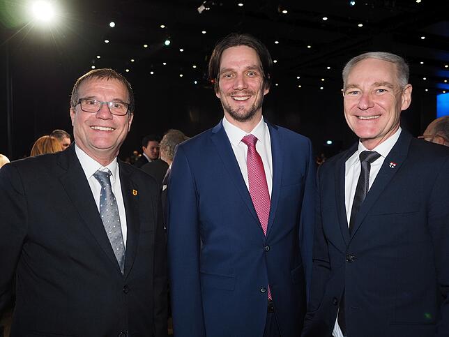 Wolfgang Kuhn, Honorarkonsulk von Luxemburg in Stuttgart, Björn Graf Bernadotte von der Mainau und der Konstanzer Baubürgermeister Karl ...