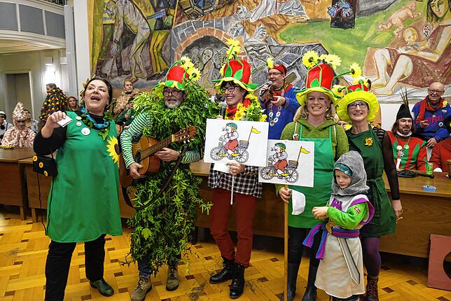 Bild 18: Alle Bilder zum Schmotzigen Dunschtig: Narren übernehmen das Singener Rathaus