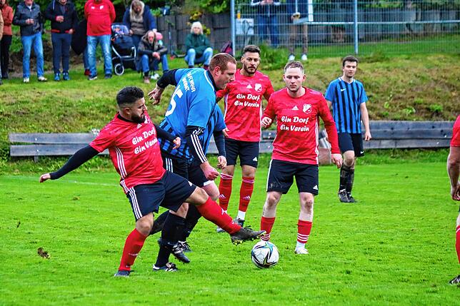 Bild 21: SV Hasel gewinnt Derby gegen die SG FC Wehr/Brennet II mit 5:2 &ndash; und wir haben Bilder!