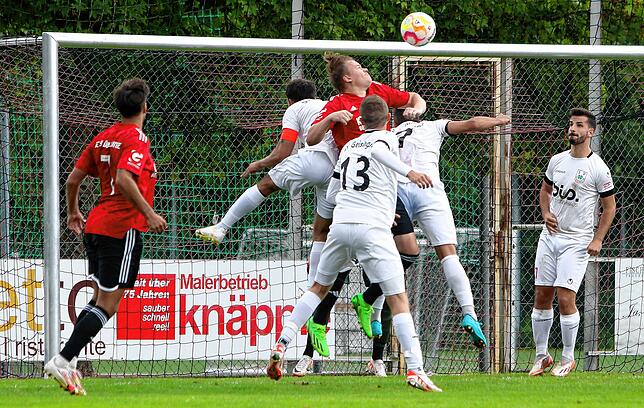 Bild 6: Die besten Bilder vom Duell zwischen dem FC Überlingen und dem SV Geisingen