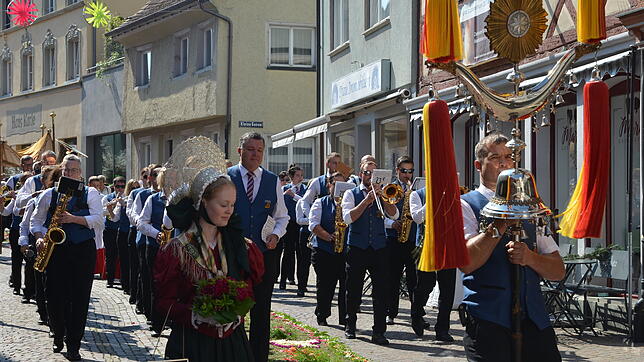 Das Begleiten kirchlicher Feste gehört zum Jahresrhythmus der Stadtkapelle. Bilder: Jörg Büsche
