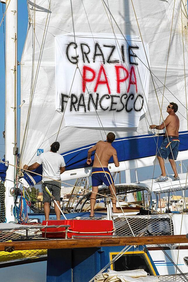 Botschaft für den neuen Papst ein Tag vor seinem Besuch in Lampedusa.